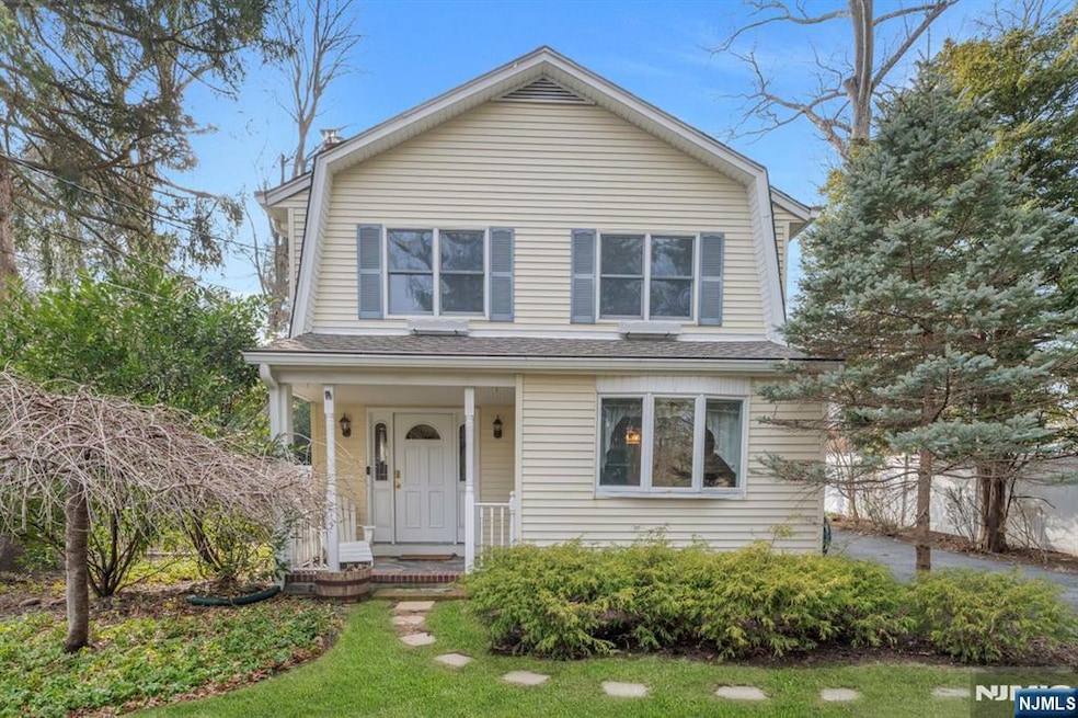 33 Hopper St, Hillsdale, NJ 07642 - photo 1