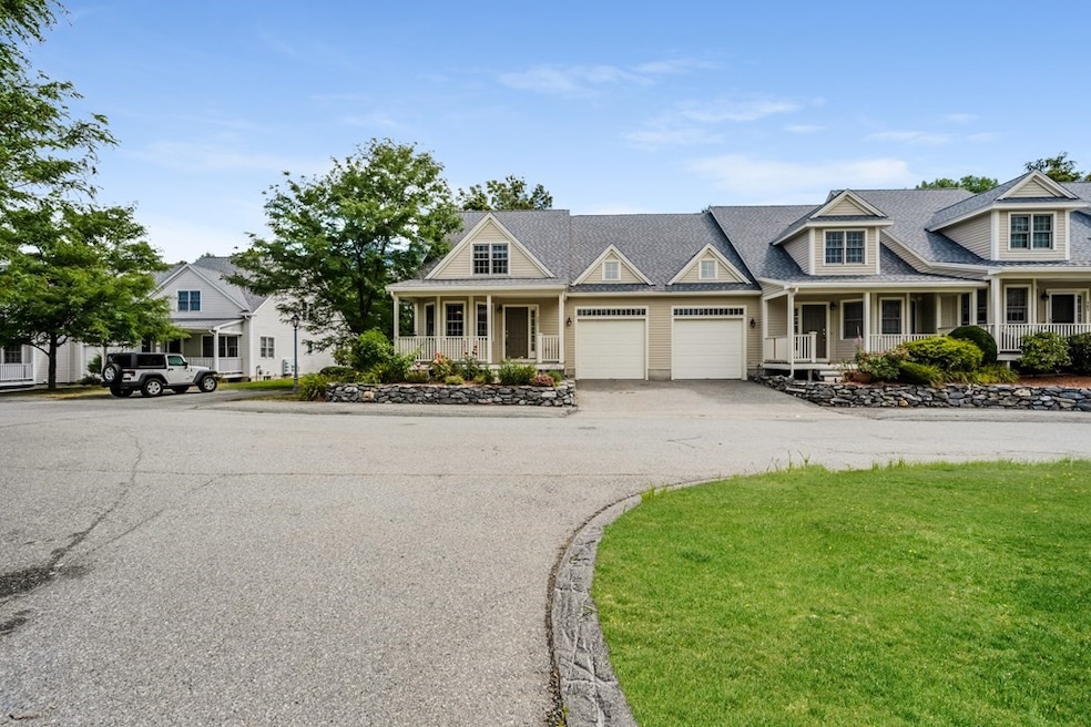 10 Charnstaff Ln unit 301, Billerica, MA 01821 - photo 1