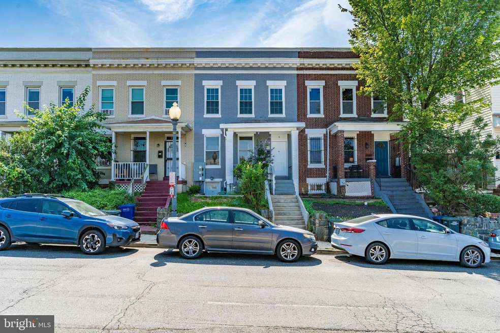 710 Columbia Rd NW unit B, Washington, DC 20001 - photo 1