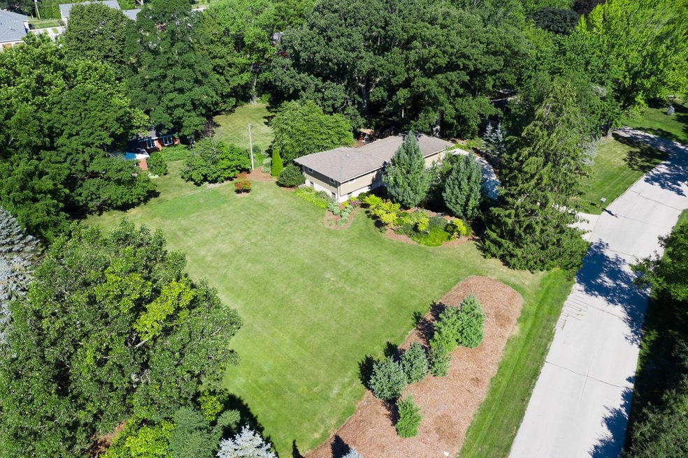 4045 Brook Lane-41