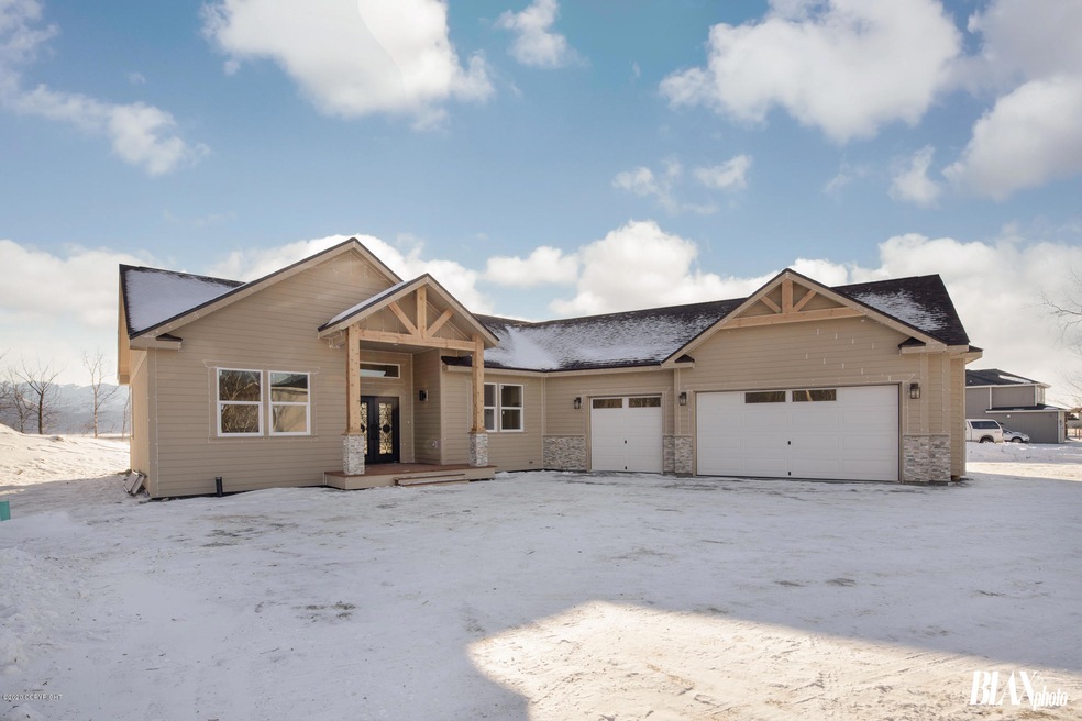 100_030520_realestate