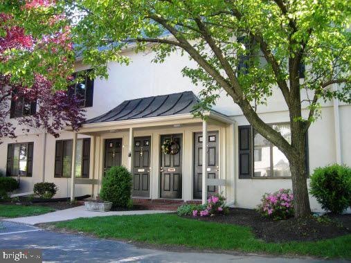 411 W Conestoga Rd unit 36, Devon, PA 19333 - photo 1