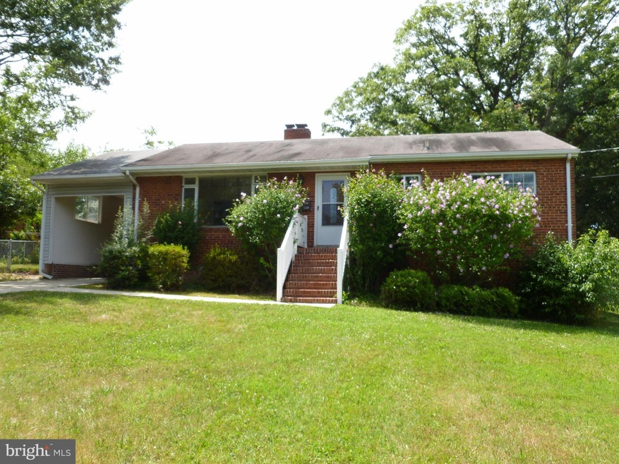 6508 Hillside Ln, Alexandria, VA 22306 - photo 1