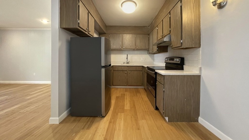 45 Jacqueline Rd unit 5, Waltham, MA 02452 - photo 1