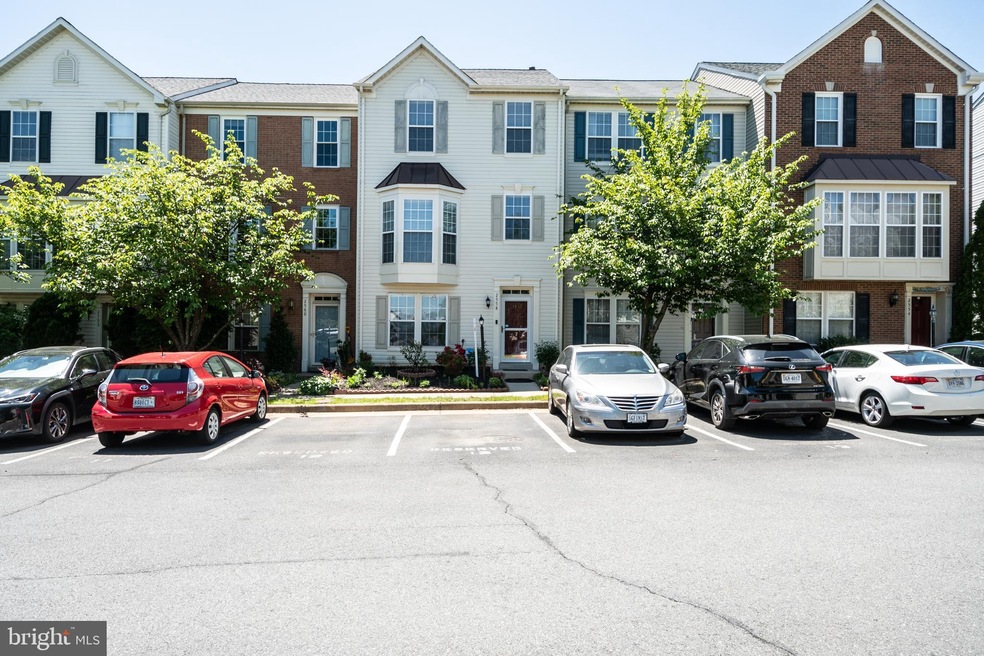 2558 Banshire Dr, Herndon, VA 20171 - photo 1