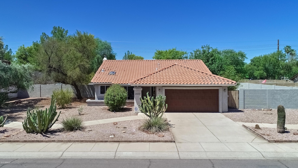 2602 N Yucca St-46