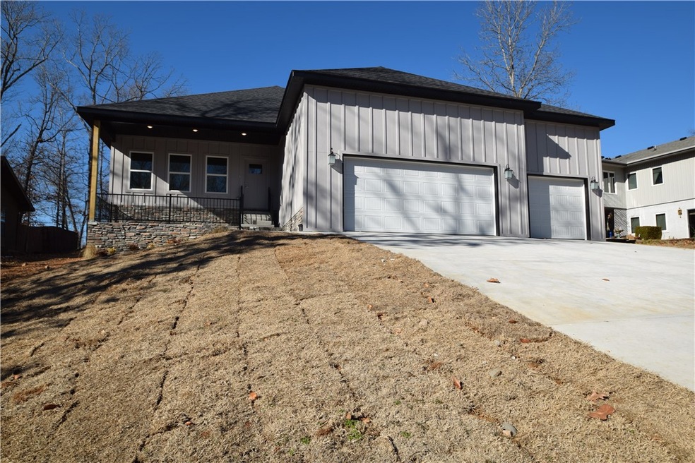 4 Clovelly Ln, Bella Vista, AR 72715 - photo 1