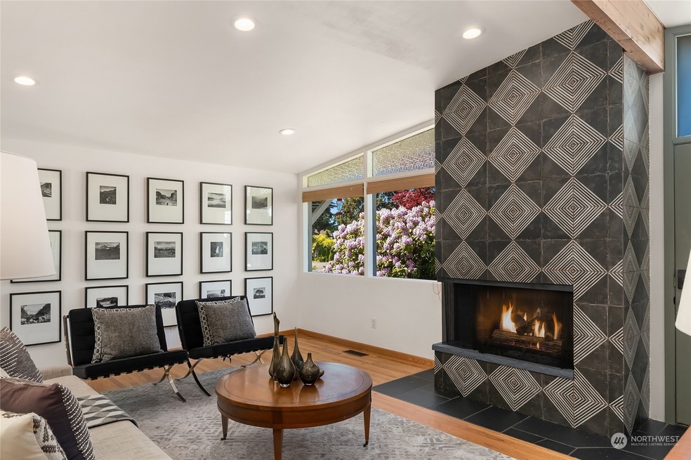 Sold $818,000 • Co-Listing Agent