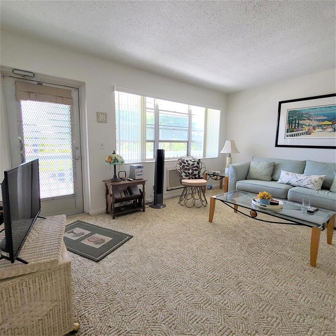 15 Windsor A, West Palm Beach, FL 33417 - photo 1