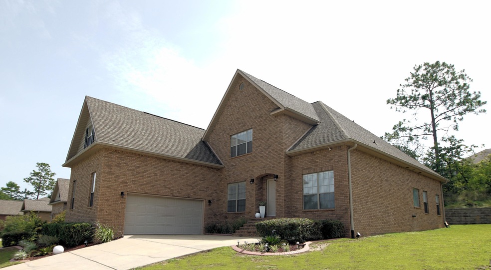 657 Red Fern Rd