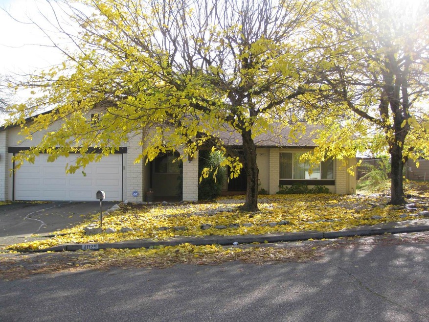 4025 Oro St, Redding, CA 96001 - photo 1