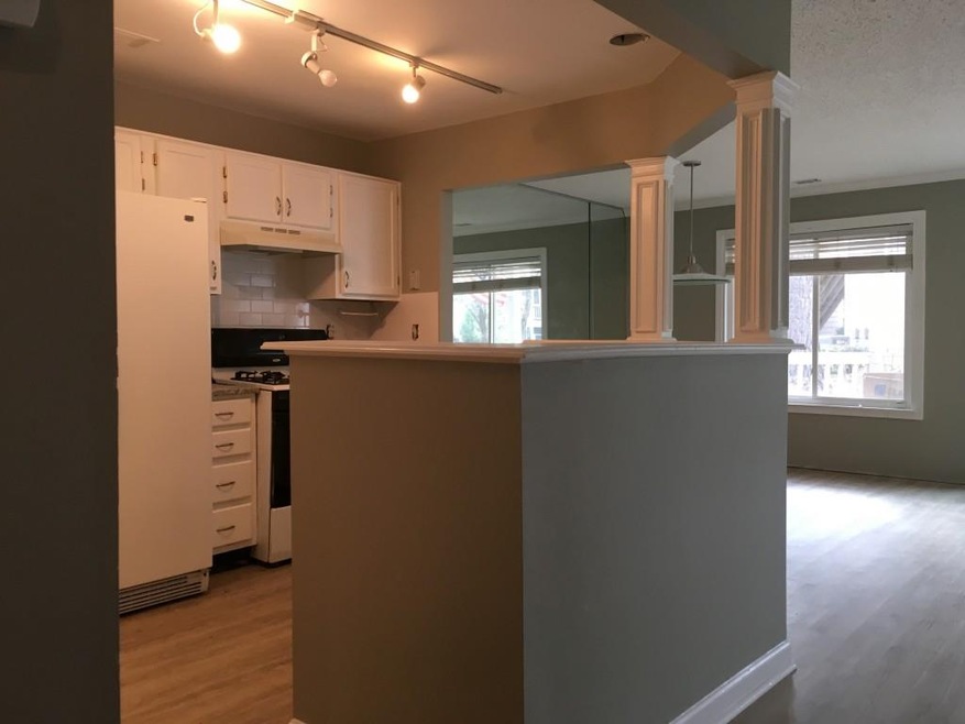 505 Mill Pond Rd unit 505, Roswell, GA 30076 - photo 1