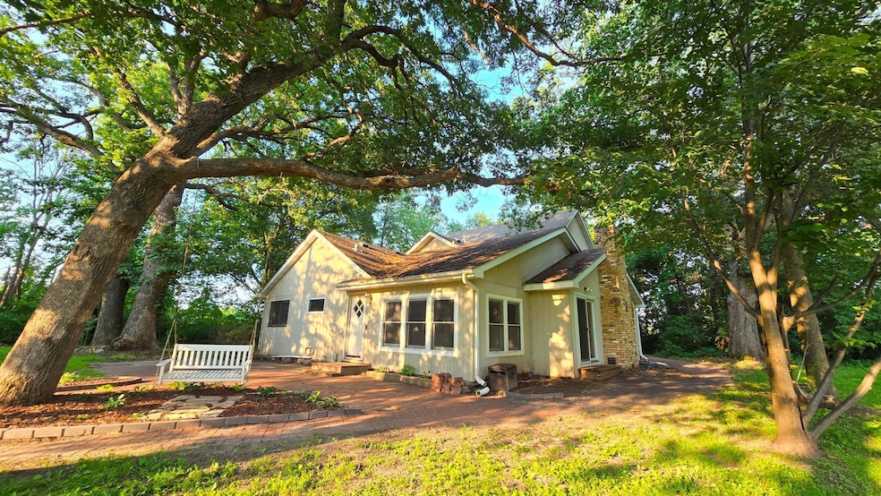 For Sale $499,900 • Co-Listing Agent