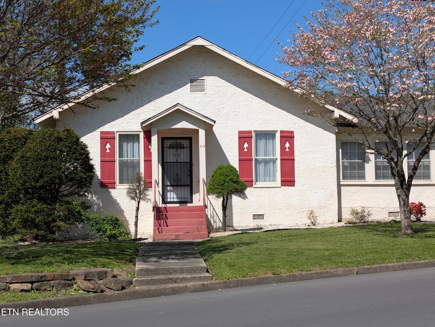 515 N 25th St, Middlesboro, KY 40965 - photo 1