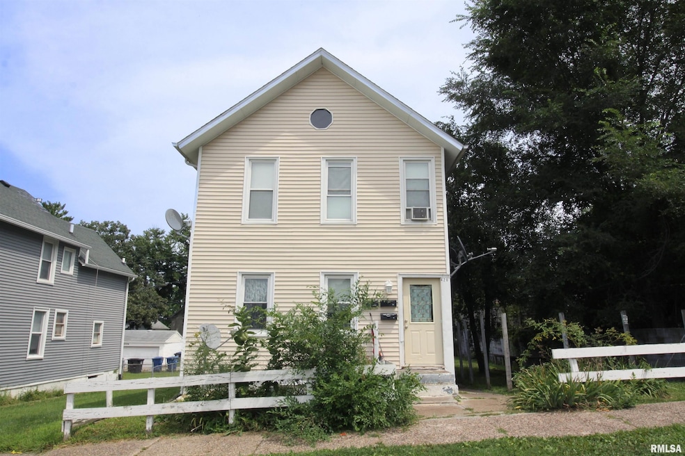 428 7th St, Moline, IL 61265 - photo 1