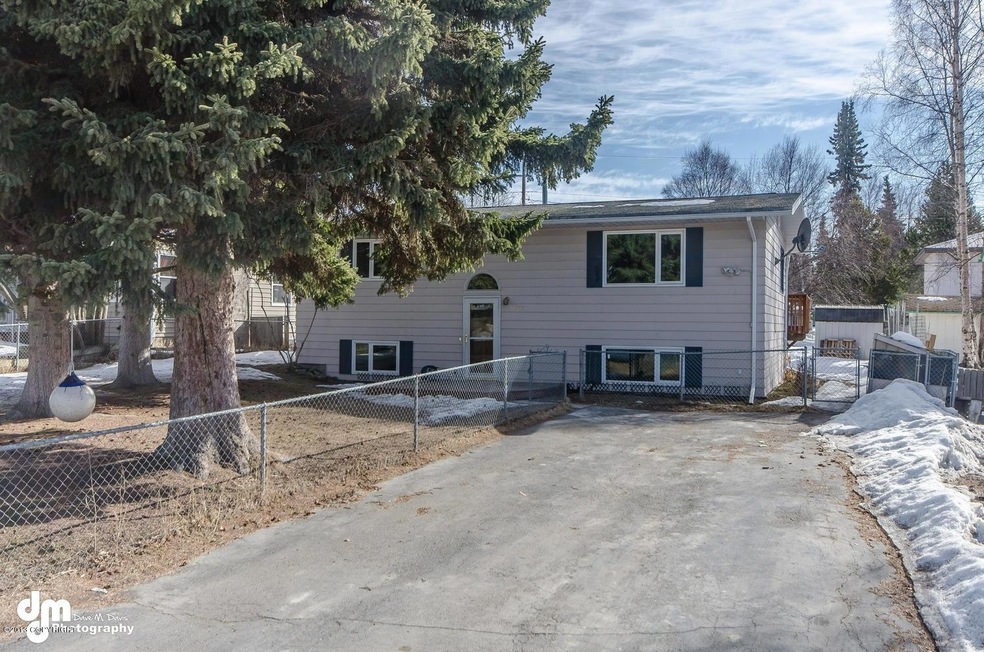 8327 Loganberry St Anchorage-large-030-E