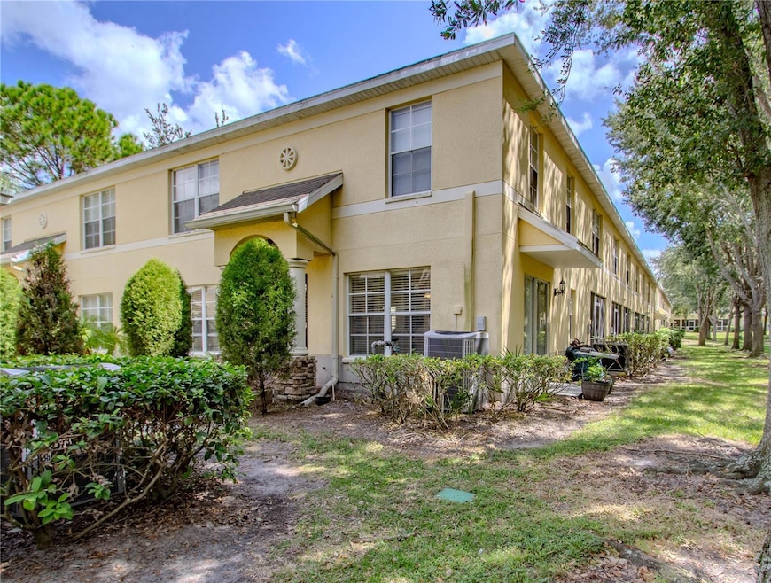 10917 Brickside Ct, Riverview, FL 33579 - photo 1