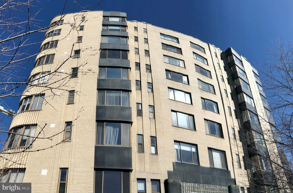 General Scott Apartments unit 420, Washington, DC 20036 - photo 1