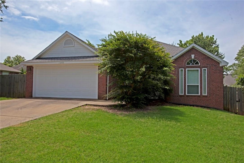 1305 Barberry Ln, Bentonville, AR 72712 - photo 1