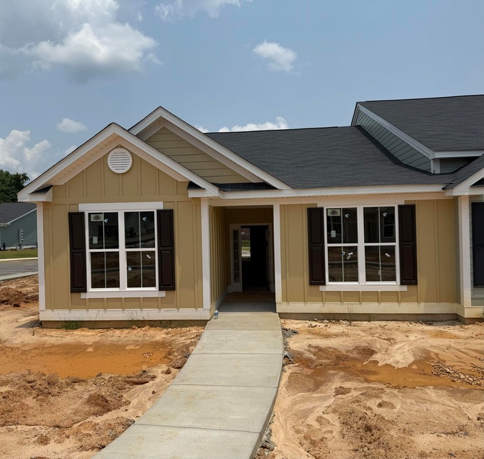 4175 Adelaide Loop front view