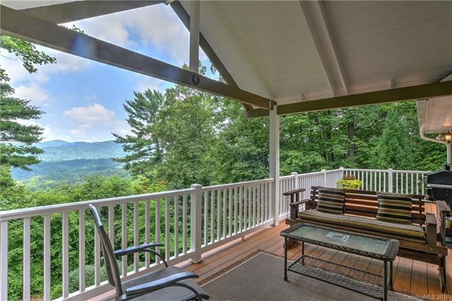 Enjoy breathtaking mountain views from rear privat