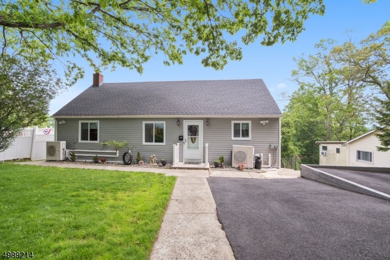 149 Dupont Ave, Hopatcong, NJ 07843 - photo 1