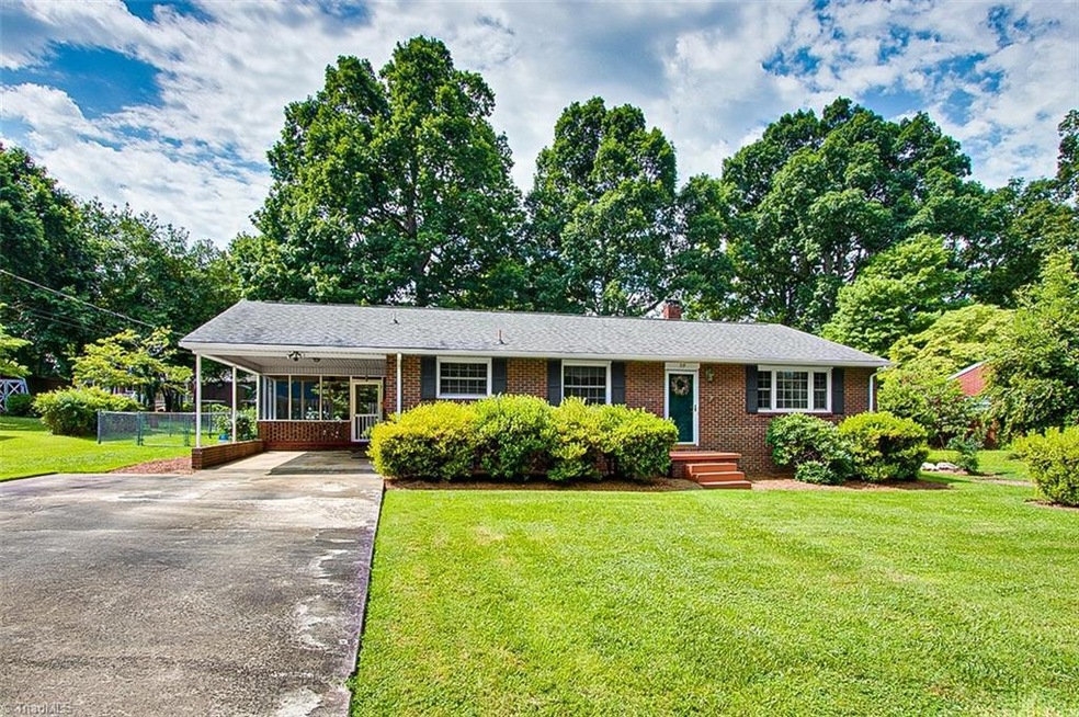 719 Britt Ave, Asheboro, NC 27203 - photo 1