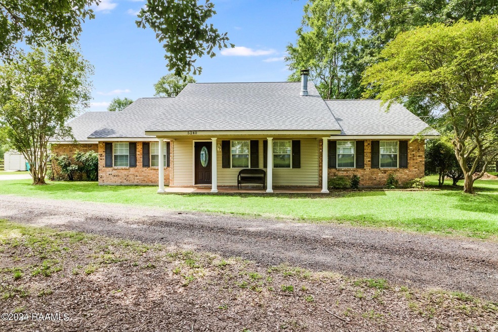 5240 HWY 182. FRONT. NEW ROOF