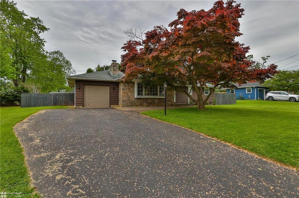 116 Old Orchard Dr, Easton, PA 18045 - photo 1