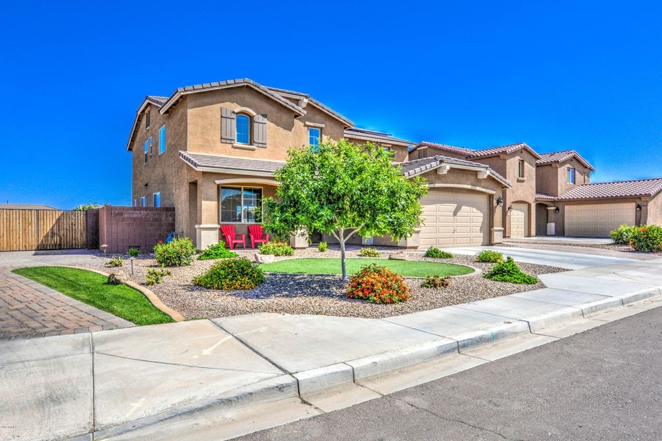 1122 W Oleander Ave, San Tan Valley, AZ 85140 - photo 1