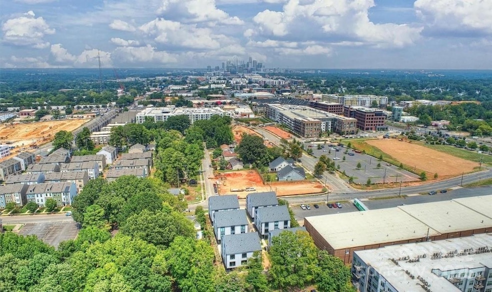 215 Freeland Ln, Charlotte, NC 28217 - photo 1