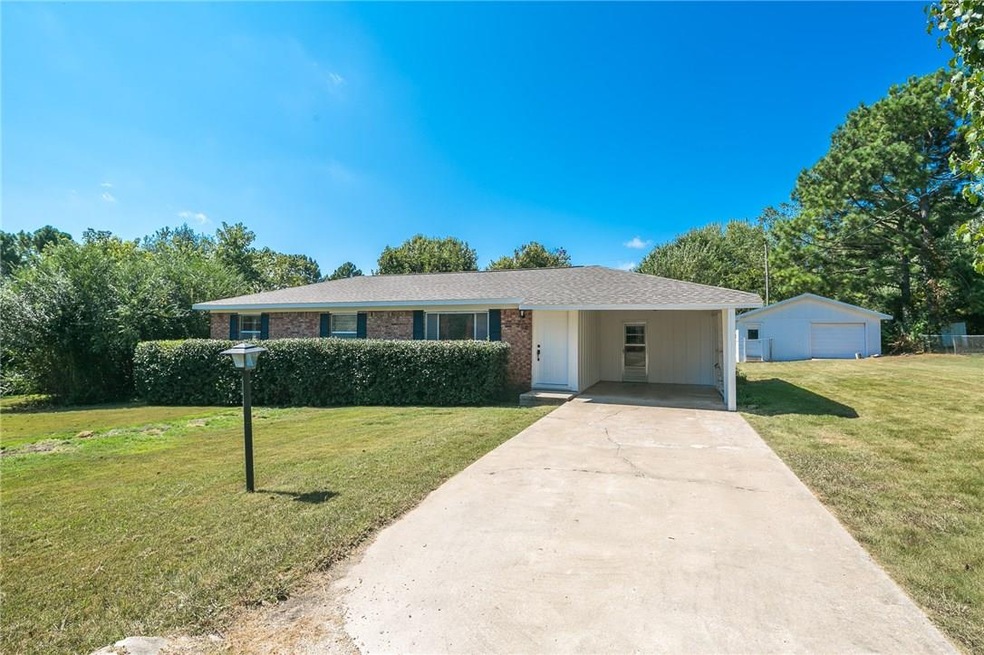 206 Marna Lynn Dr, Prairie Grove, AR 72753 - photo 1