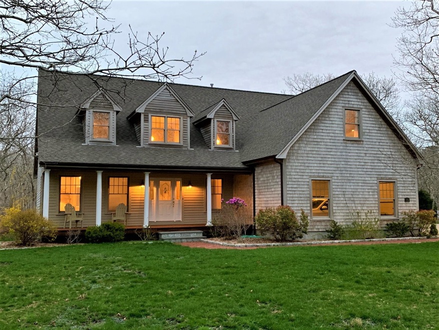 10 Allen St, Edgartown, MA 02539 - photo 1