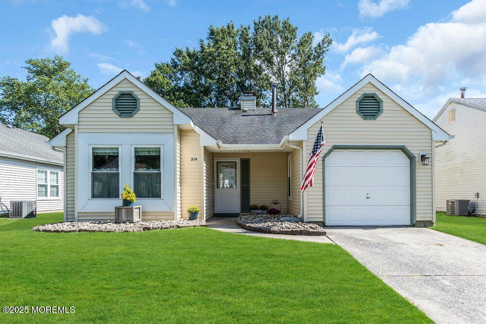 219 Mohican Ln, Little Egg Harbor Township, NJ 08087 - photo 1