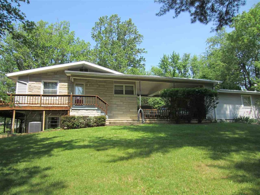 Your very own vacation home on the lake right here
