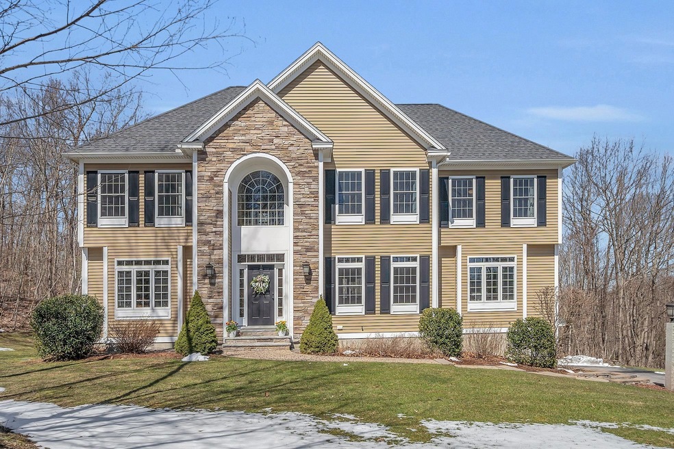 53 London Bridge Rd, Windham, NH 03087 - photo 1