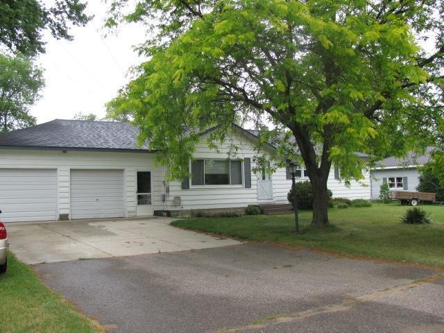 1041 Aster St, Wayland, MI 49348 - photo 1