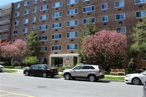 416 Benedict Ave unit 4E, Tarrytown, NY 10591 - photo 1