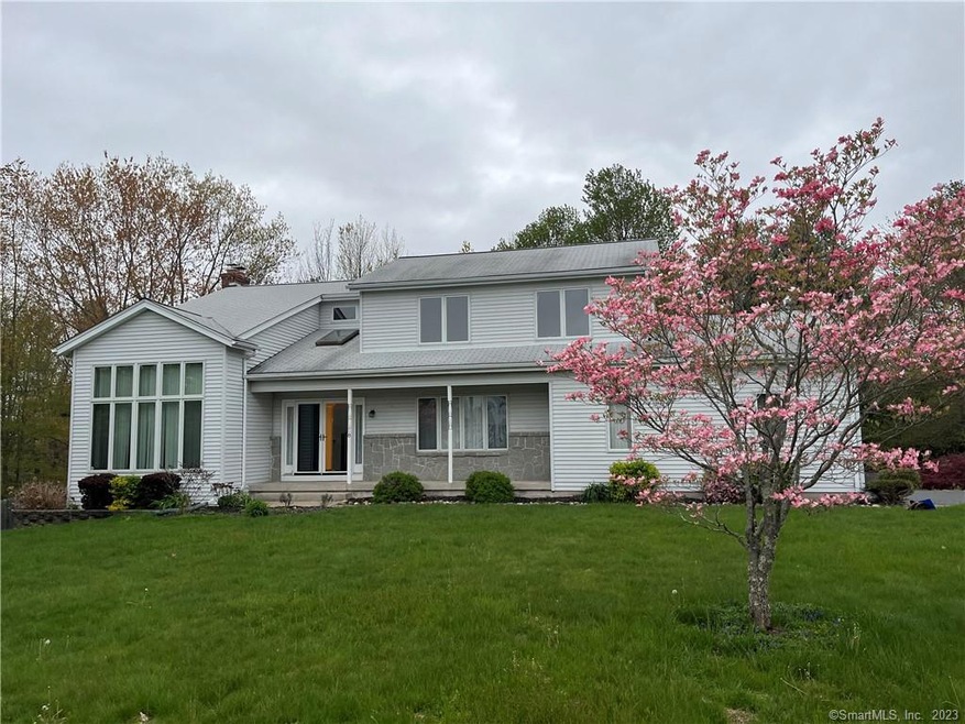 8 Tuttle Cir, South Windsor, CT 06074 - photo 1