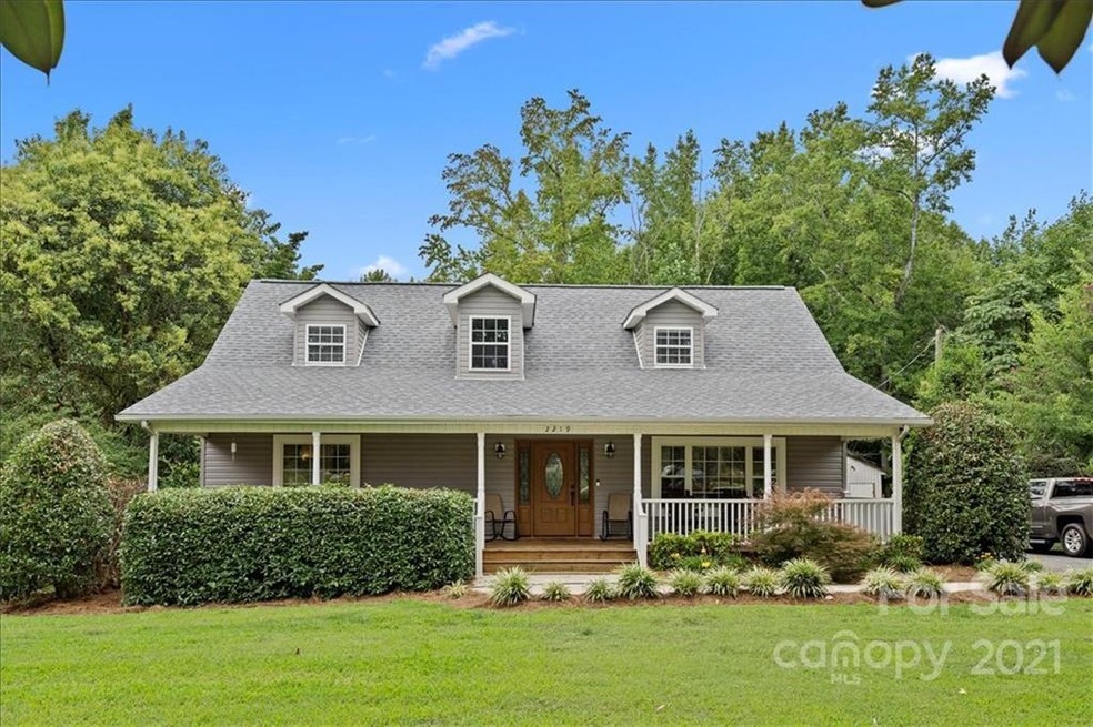 2219 Sutton Spring Rd, York, SC 29745 - photo 1