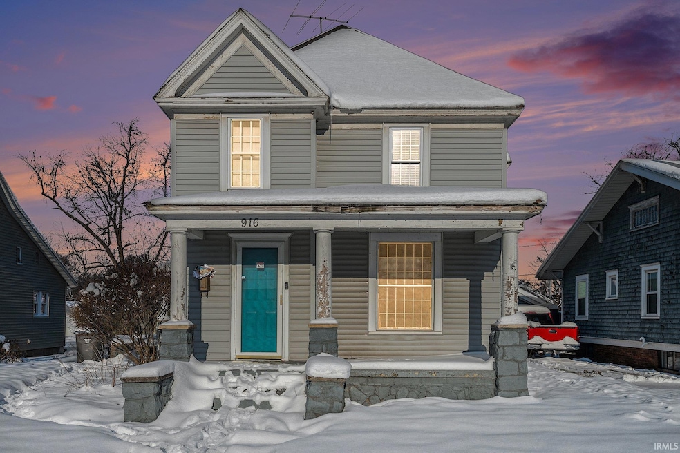 916 E Beardsley Ave, Elkhart, IN 46514 - photo 1