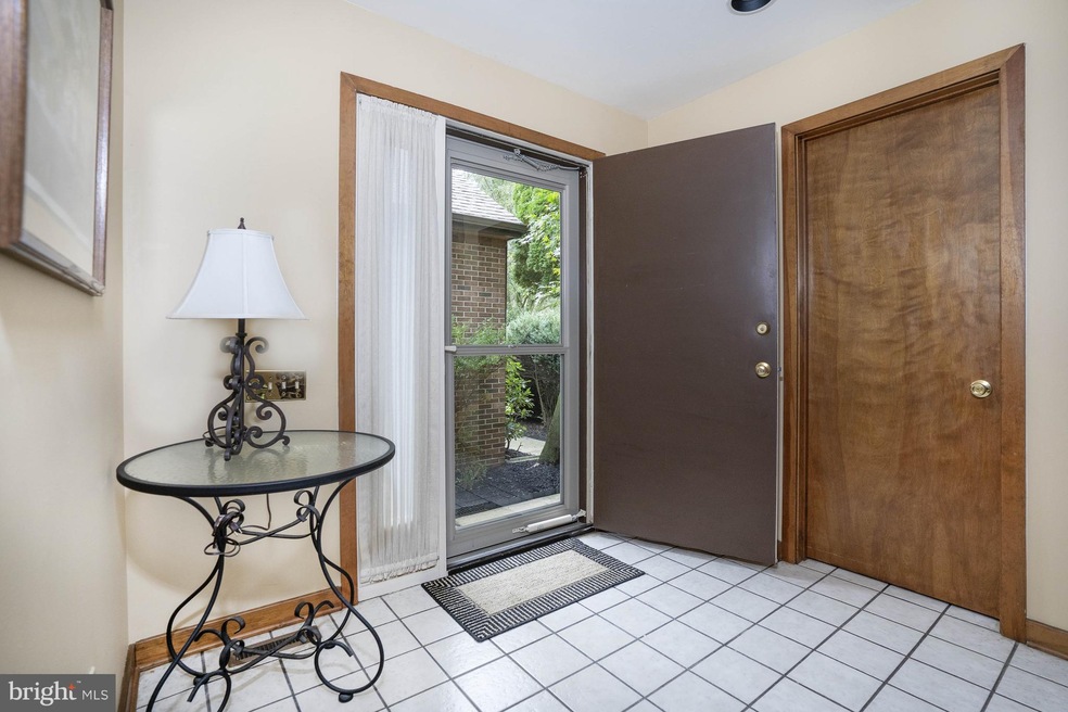 114 Hunter Ct, Wilmington, DE 19808 - photo 1