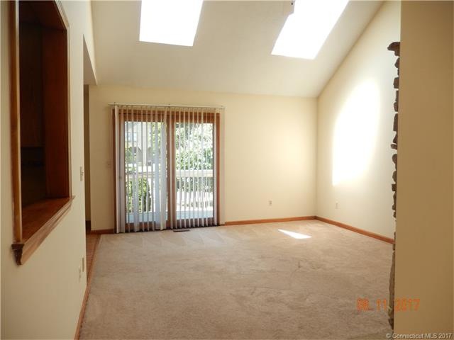 38 Elm Meadows unit 38, Enfield, CT 06082 - photo 1