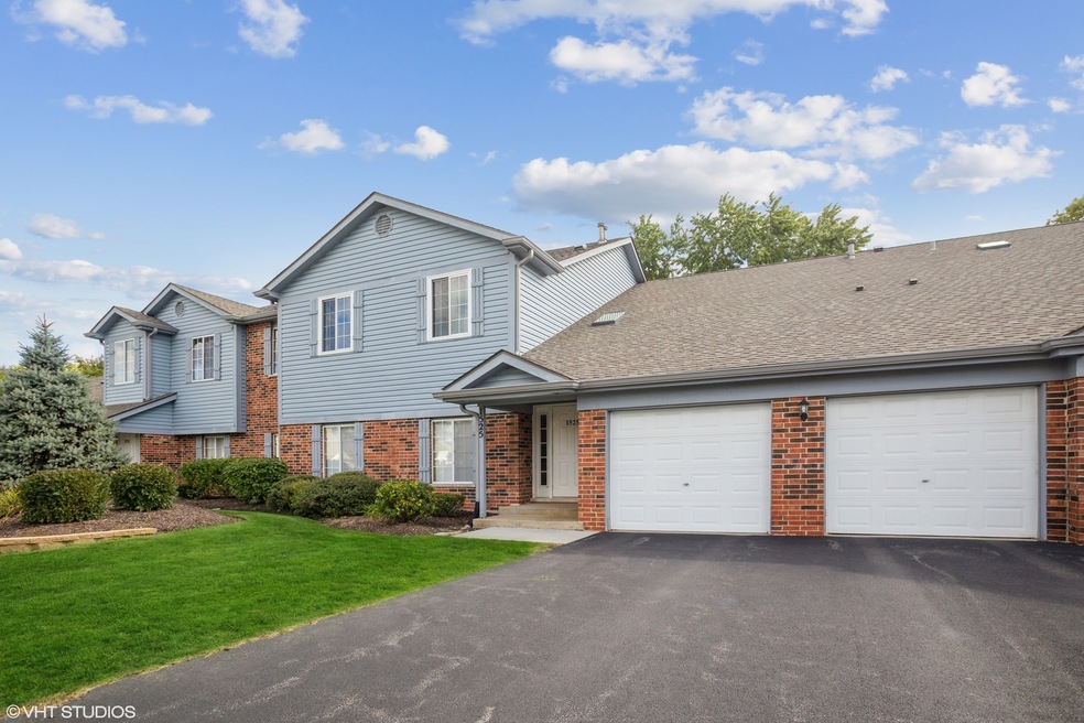 1525 Commodore Ct unit 6, Schaumburg, IL 60193 - photo 1