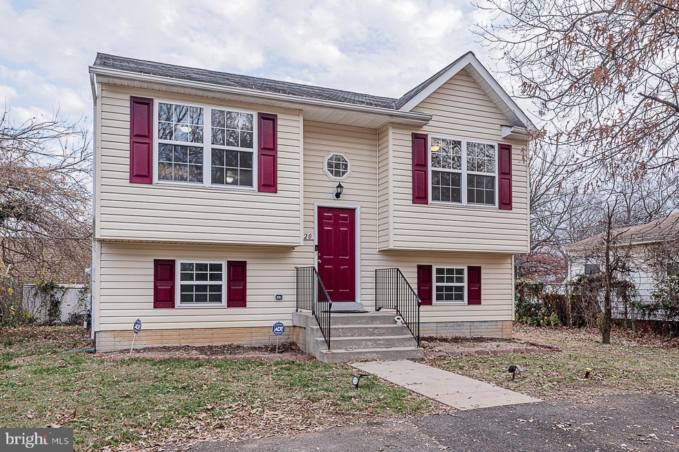 1520 Opus Ave, Capitol Heights, MD 20743 - photo 1