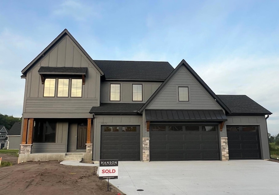 Sold $1,198,435 • Co-Listing Agent