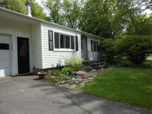 42 Glendale Rd, Amherst, MA 01002 - photo 1