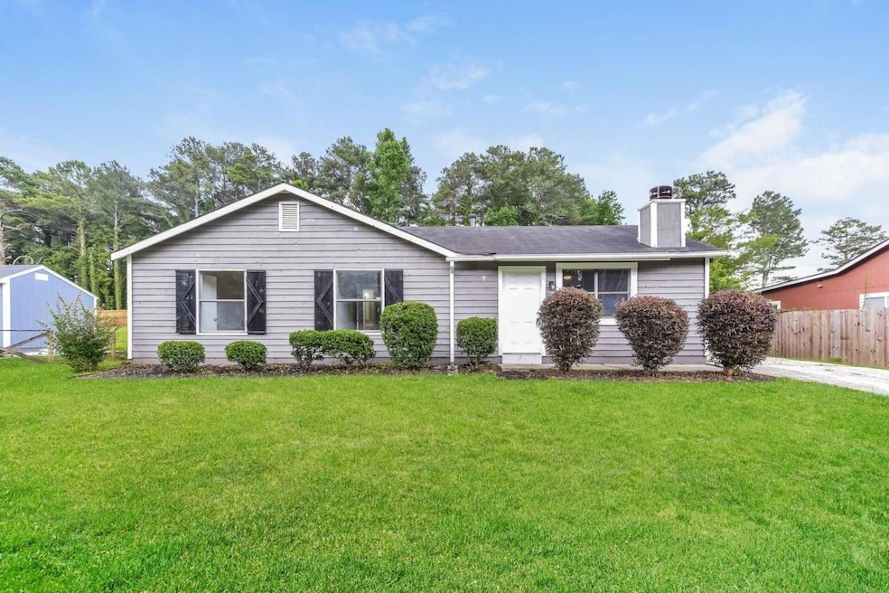 672 Waterview Dr, Riverdale, GA 30274 - photo 1