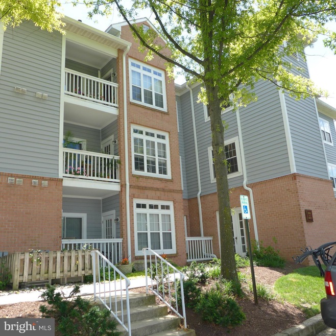 8812 Groffs Mill Dr unit 8812, Owings Mills, MD 21117 - photo 1