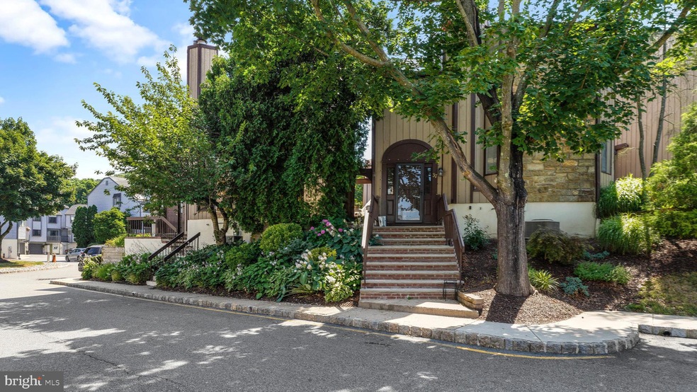 37 Delbarton Ct, Hackettstown, NJ 07840 - photo 1